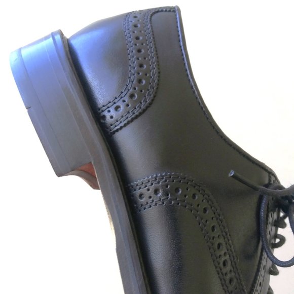 Johnston & Murphy Men\'s Daley Cap Toe in Cool Looking Black Full Grain Leather main image 10
